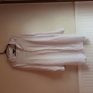 Lightweight long button blouse